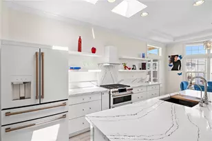252 Mayflower, Newport Beach, CA 92660 - Photo 31