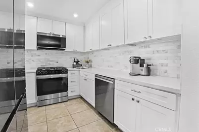 101 W Riverdale #9, Orange, CA 92865 - Photo 7
