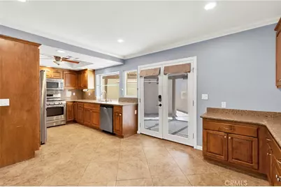 2993 N Cottonwood #13, Orange, CA 92865 - Photo 5