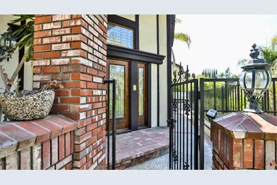 640 S Aberdeen, Anaheim, CA 92807 - Photo 9
