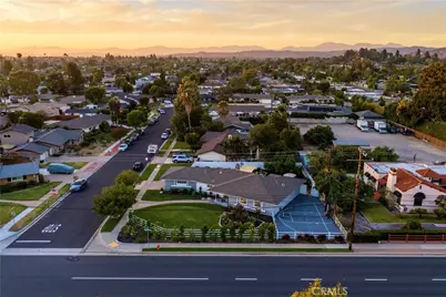 18211 Fairhaven, Santa Ana, CA 92705 - Photo 31