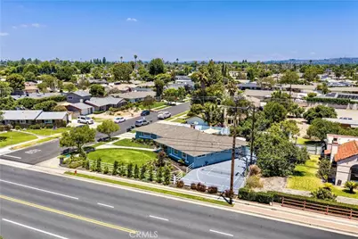 18211 Fairhaven, Santa Ana, CA 92705 - Photo 5