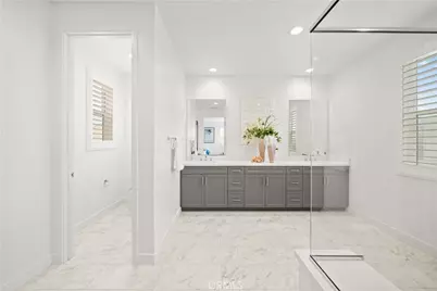 333 Baluster, Irvine, CA 92618 - Photo 17
