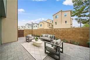 333 Baluster, Irvine, CA 92618 - Photo 19