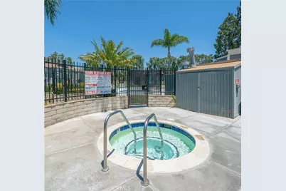 19760 Kingswood, Huntington Beach, CA 92646 - Photo 35