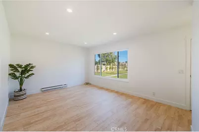 19760 Kingswood, Huntington Beach, CA 92646 - Photo 5