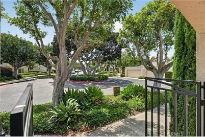 104 Navarre, Irvine, CA 92612 - Photo 25