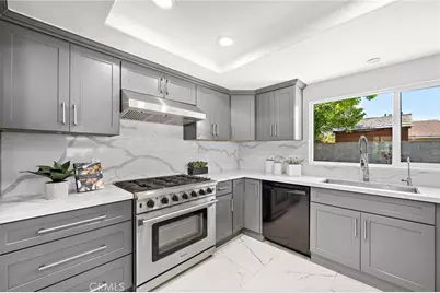 210 W Alton Avenue, Santa Ana, CA 92707 - Photo 11