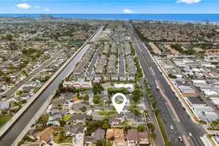 8021 Sunset Cir, Huntington Beach, CA 92646 - Photo 7