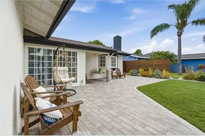 8021 Sunset Circle, Huntington Beach, CA 92646 - Photo 5