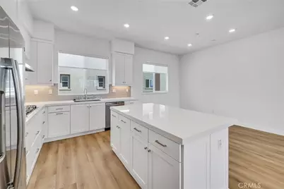 160 Restore, Irvine, CA 92618 - Photo 13