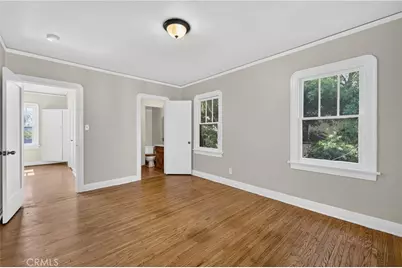 323 Park Avenue, Long Beach, CA 90814 - Photo 21
