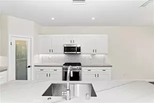 16223 Blue Haven Ct, Riverside, CA 92503 - Photo 9