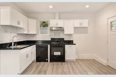 18646 Ingomar, Reseda, CA 91335 - Photo 59