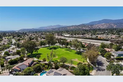 870 Lancaster, Claremont, CA 91711 - Photo 39