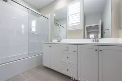 132 Gulfstream, Irvine, CA 92620 - Photo 17