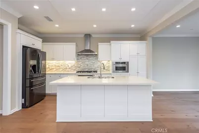 132 Gulfstream, Irvine, CA 92620 - Photo 3