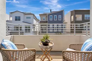 2105 Two Harbors Cir, Costa Mesa, CA 92627 - Photo 17