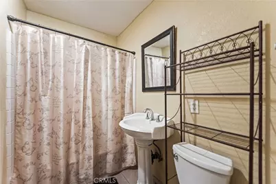 1209 E 124th Street, Los Angeles, CA 90059 - Photo 23