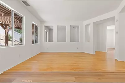 28549 Silverking Trail, Saugus, CA 91390 - Photo 15