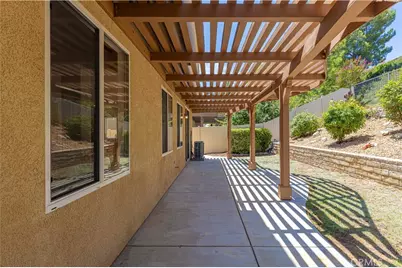 28549 Silverking Trail, Saugus, CA 91390 - Photo 19
