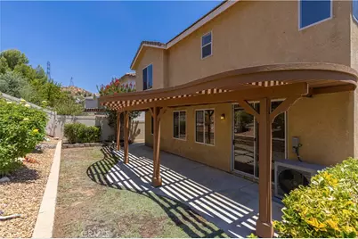 28549 Silverking Trail, Saugus, CA 91390 - Photo 23