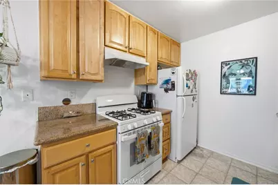 206 Portland Avenue, Huntington Beach, CA 92648 - Photo 9
