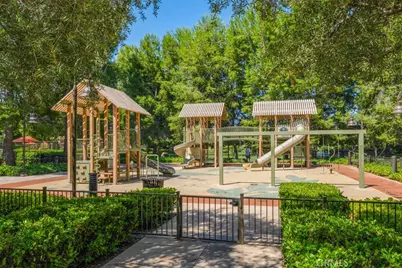 61 Triana, Irvine, CA 92618 - Photo 41
