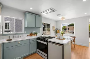 3705 S St Andrews, Los Angeles, CA 90018 - Photo 11