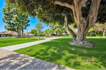 14871 Foxcroft Road, Tustin, CA 92780 - Photo 27