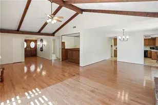 2037 S Capella Ct, Costa Mesa, CA 92626 - Photo 9