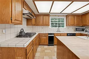 2037 S Capella Ct, Costa Mesa, CA 92626 - Photo 13