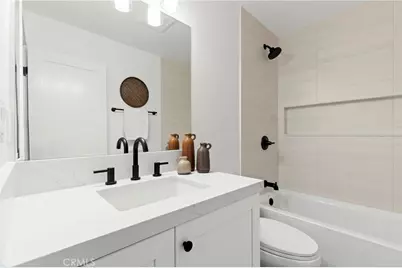 521 S Lyon #49, Santa Ana, CA 92701 - Photo 19