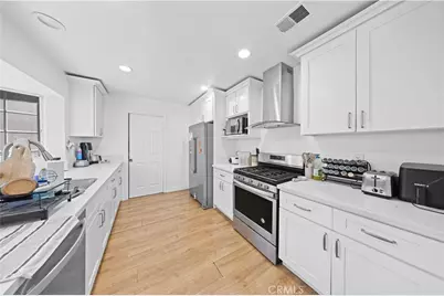 17612 Webster, Irvine, CA 92614 - Photo 9