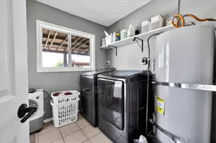 3633 Bluegrass, 29 Palms MCB, CA 92277 - Photo 33