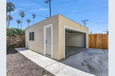 5738 S Mullen Avenue, Los Angeles, CA 90043 - Photo 29