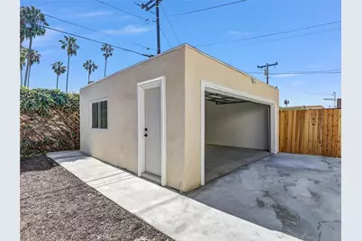 5738 S Mullen Avenue, Los Angeles, CA 90043 - Photo 33
