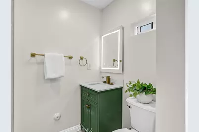 5738 S Mullen Avenue, Los Angeles, CA 90043 - Photo 17