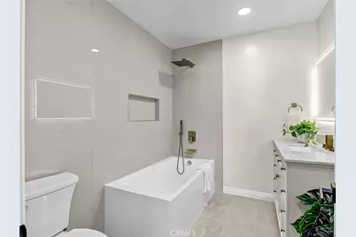 5738 S Mullen Avenue, Los Angeles, CA 90043 - Photo 19