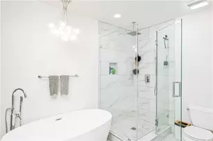 10 Ima Loa Ct, Newport Beach, CA 92663 - Photo 23