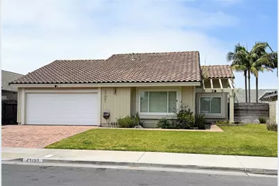 21081 White Horse Ln, Huntington Beach, CA 92646 - Photo 1