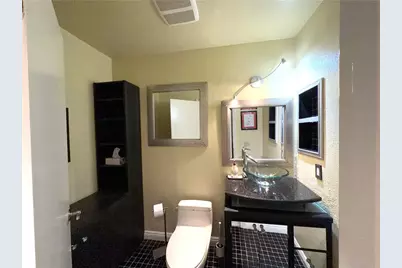 21081 White Horse Ln, Huntington Beach, CA 92646 - Photo 17