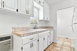 1156 W Ave J7, Lancaster, CA 93534 - Photo 9