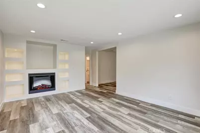 402 E Glendale Drive, Orange, CA 92865 - Photo 17