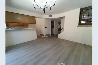 10125 De Soto, Chatsworth, CA 91311 - Photo 5