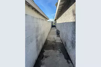 1657 W Base Line, San Bernardino, CA 92411 - Photo 15