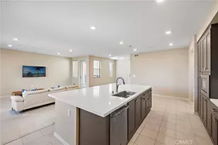 111 Bowery, Irvine, CA 92612 - Photo 5