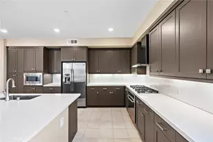 111 Bowery, Irvine, CA 92612 - Photo 7