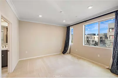 111 Bowery, Irvine, CA 92612 - Photo 9