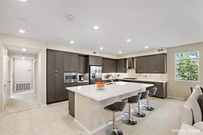 111 Bowery, Irvine, CA 92612 - Photo 3